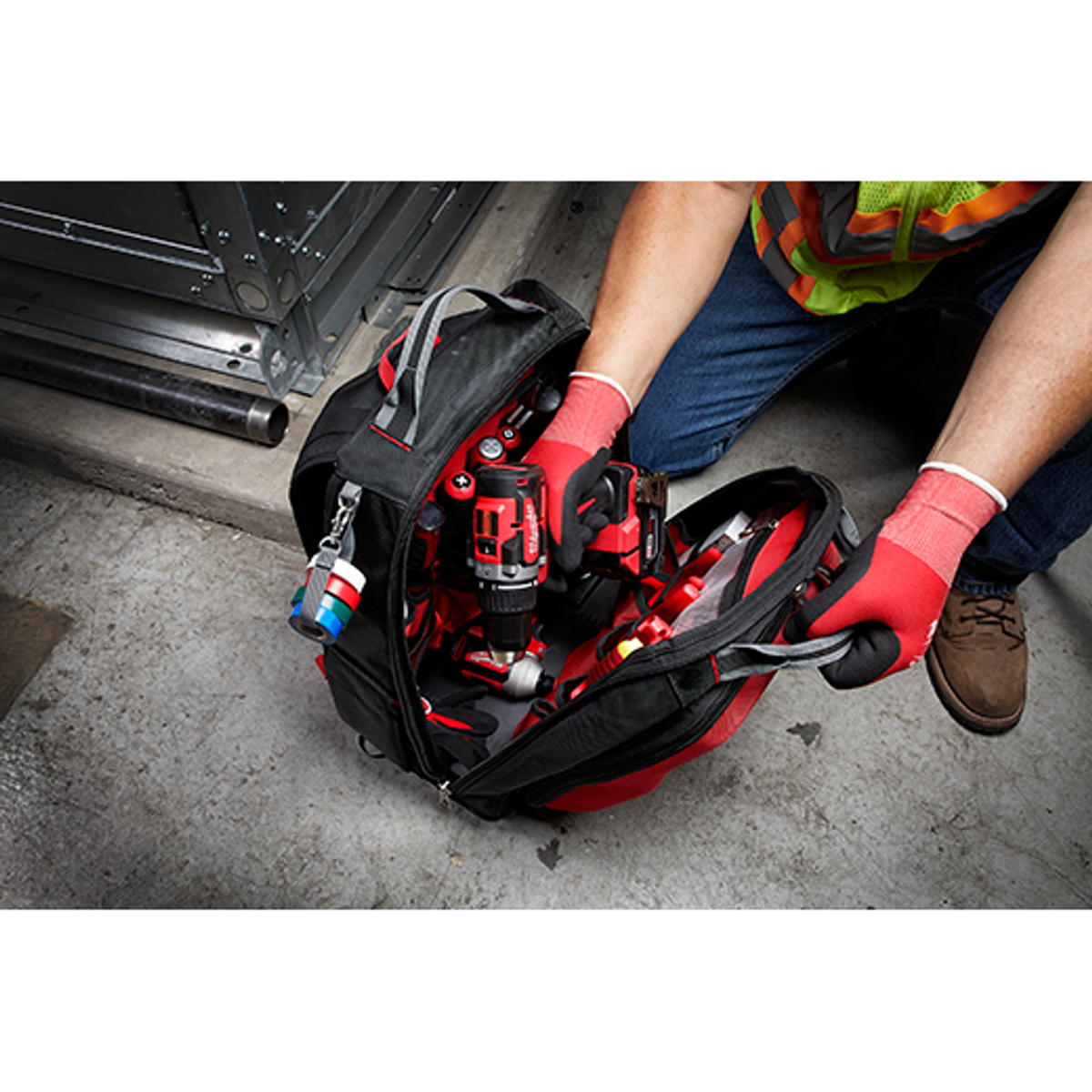 Milwaukee Tool 48-22-8301 PACKOUT Ultimate Jobsite Backpack